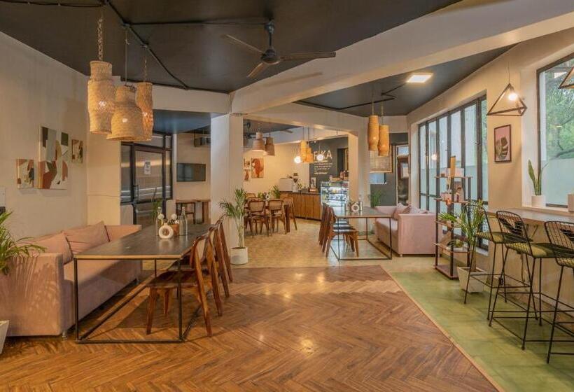 فندق Letsbunk Poshtel