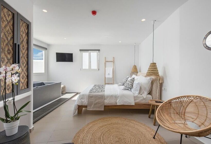 בית מלון כפרי Little Venice Villas