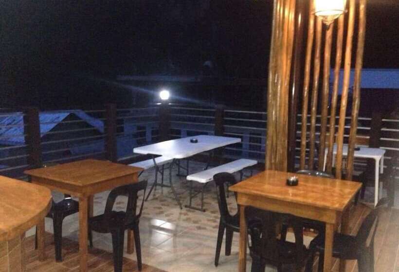 هتل Lolo Bob's Bed And Breakfast