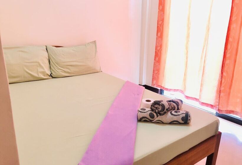 هتل Lolo Bob's Bed And Breakfast