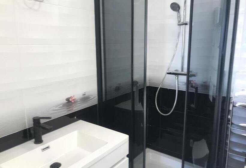 호텔 Rooms With Wifi Split   18094