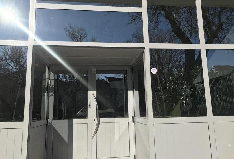 호텔 Rooms With Wifi Split   18094