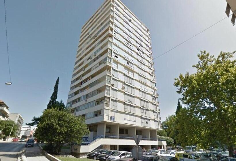 호텔 Rooms With Wifi Split   18094