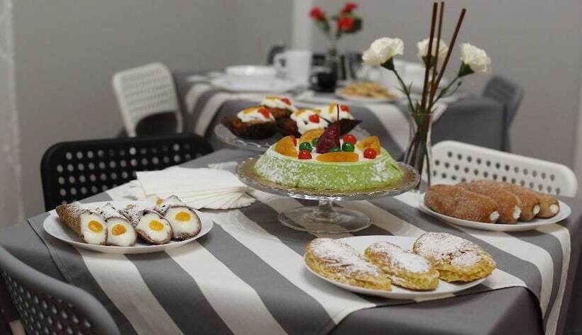 酒店 Mantegna Rooms