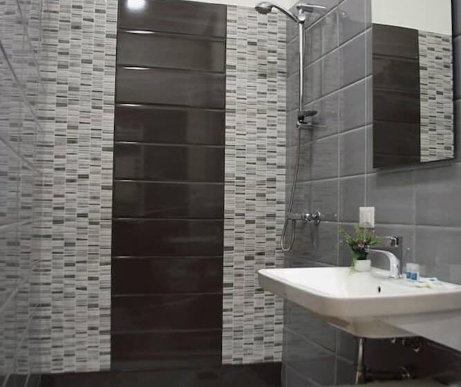 酒店 Mantegna Rooms