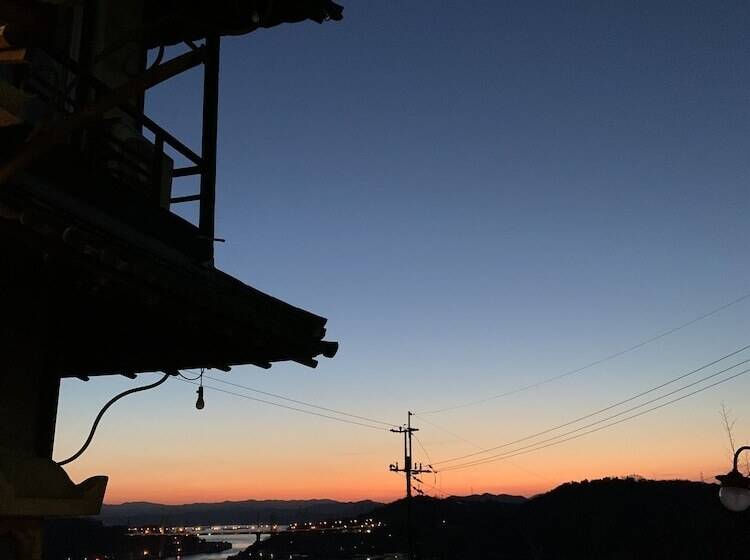 호텔 Onomichi Guest House Miharashitei
