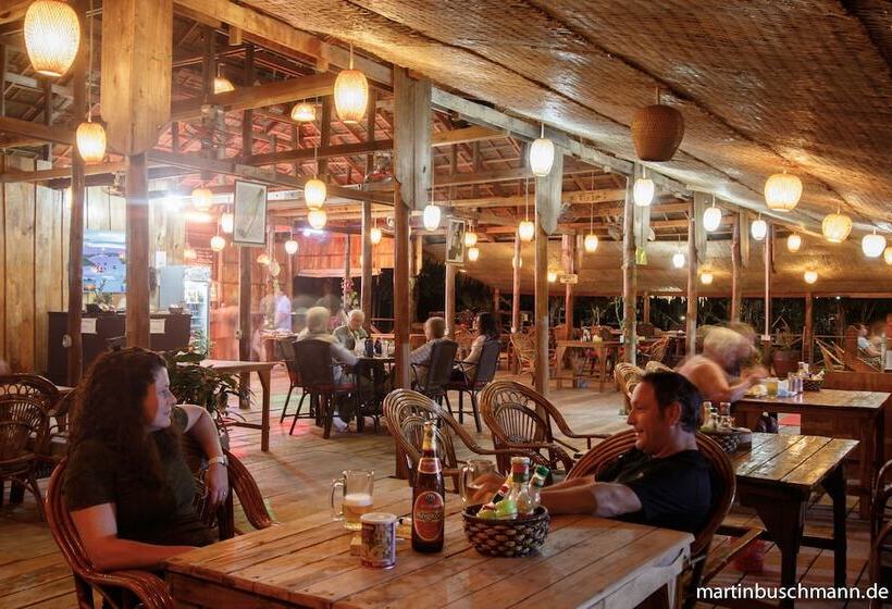 ホテル Orchid Resort