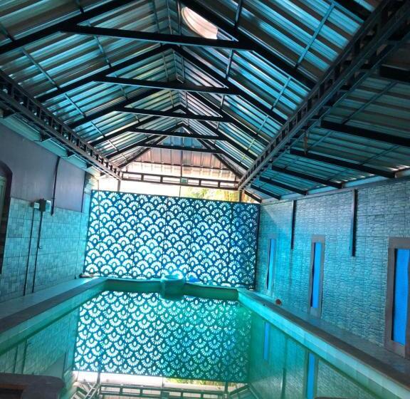 هتل Palm Rivera Kochi