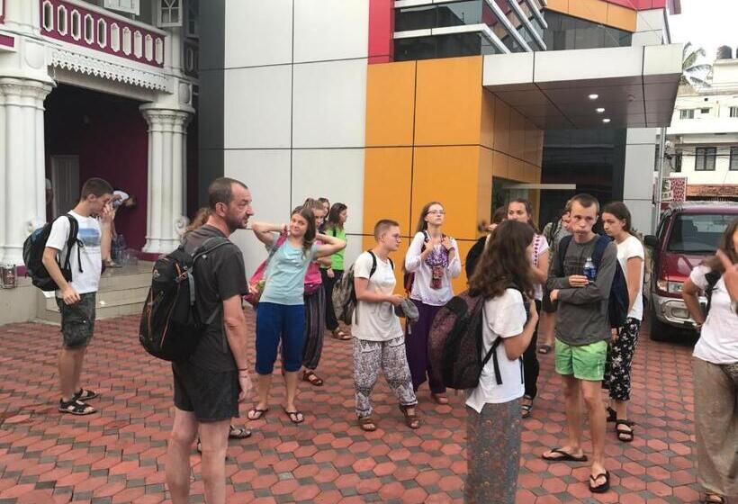 هتل Palm Rivera Kochi