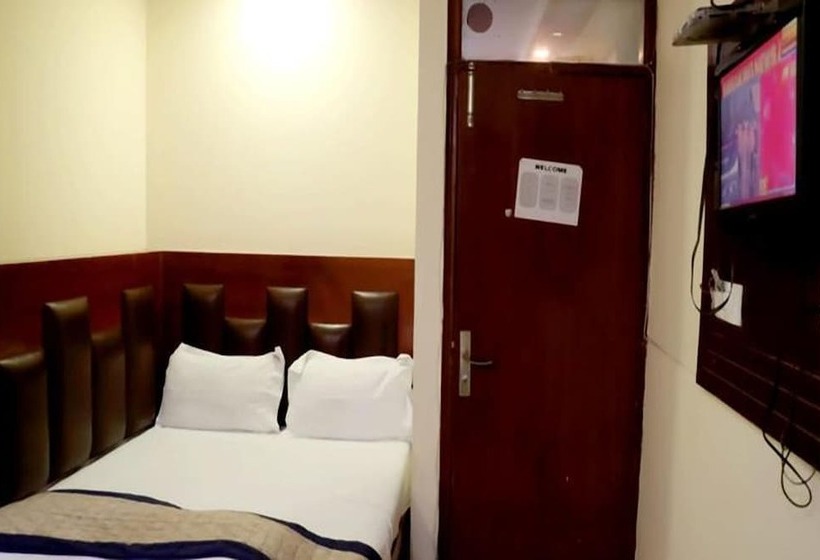 Отель Prem Deluxe Guest House