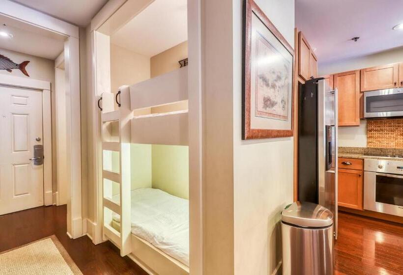 فندق Redfish Village