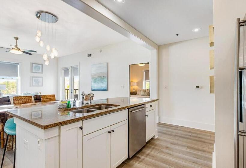 فندق Redfish Village