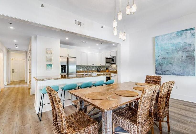 فندق Redfish Village