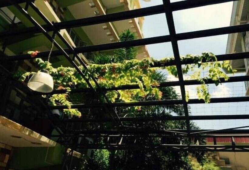 Regency Hotel De Vigan