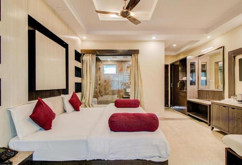 فندق Royal Garden Retreat