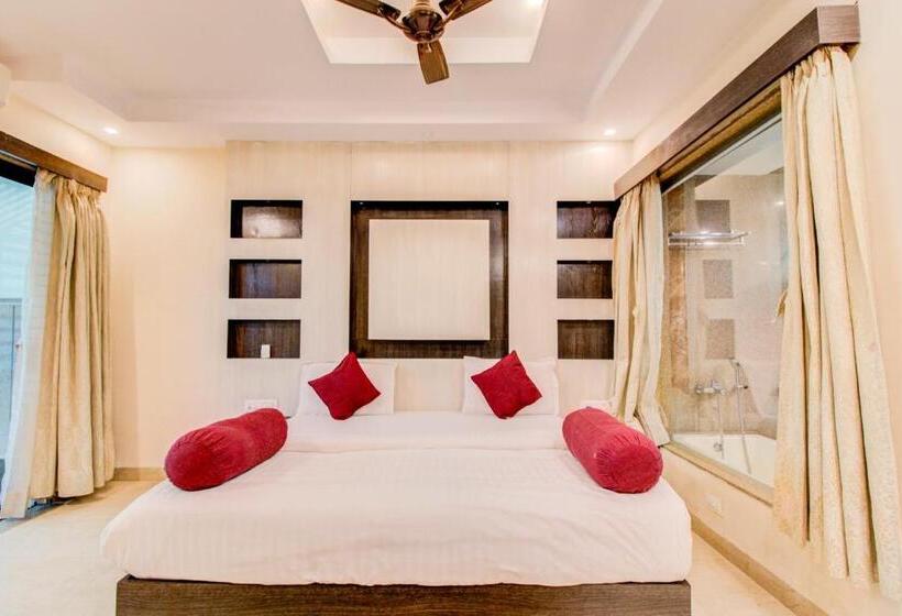 فندق Royal Garden Retreat