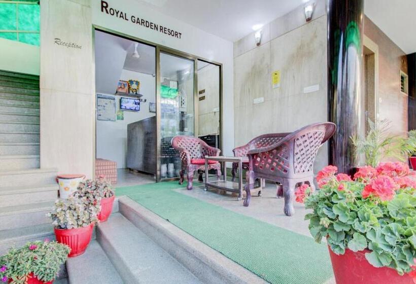 فندق Royal Garden Retreat