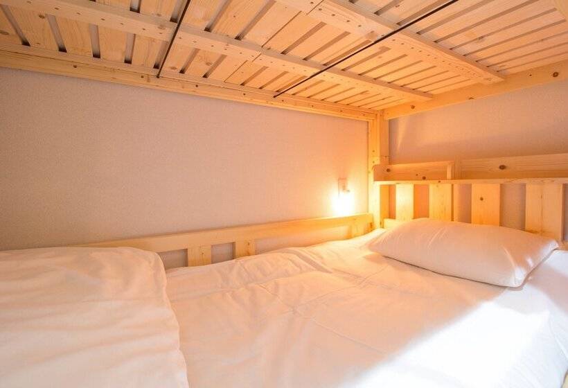 Отель Sakura Japanese House   Hostel