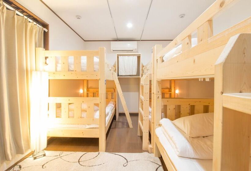 Отель Sakura Japanese House   Hostel