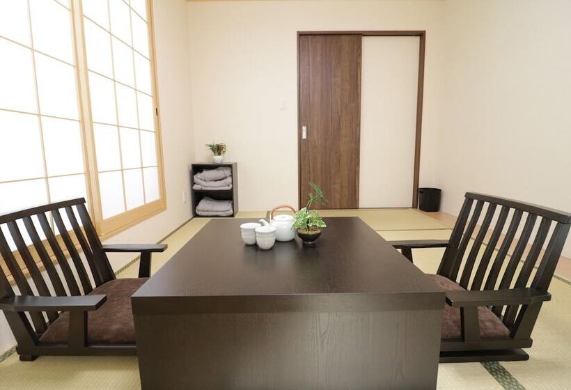 Отель Sakura Japanese House   Hostel