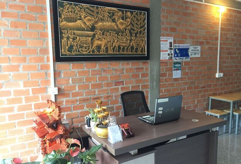 Отель Sevenstars Hostel