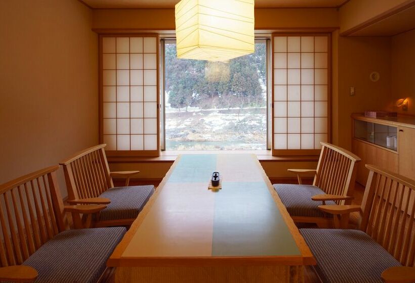 호텔 Shogawa Onsen Furyu Midou Zashiki Yumetsuzuri