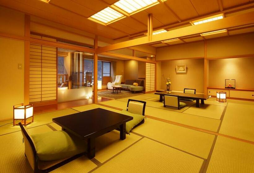 호텔 Shogawa Onsen Furyu Midou Zashiki Yumetsuzuri