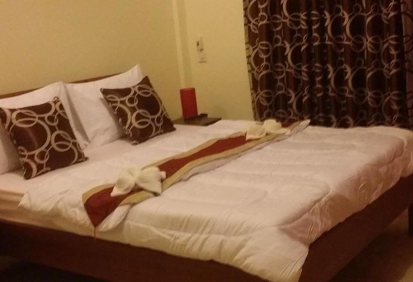 בית מלון כפרי Sovanphum Villa