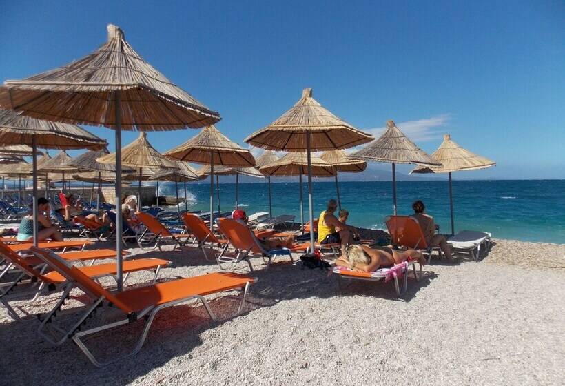 فندق Sunset Suites