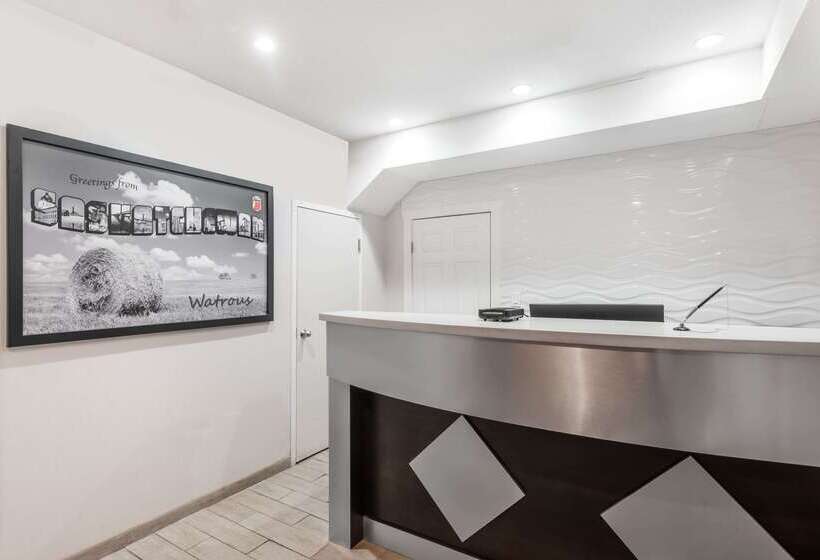 فندق Super 8 By Wyndham Watrous