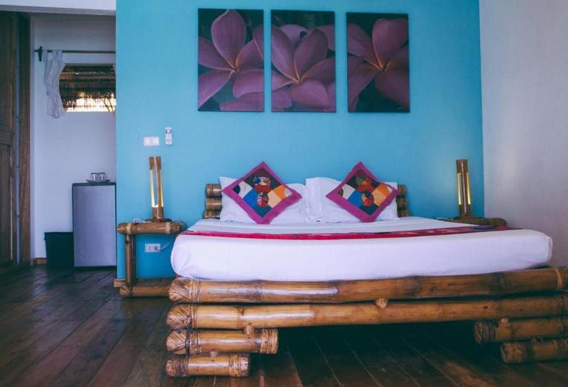 هتل Tepanee Beach Resort