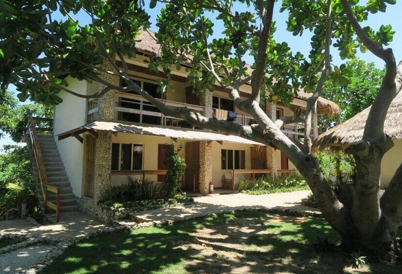 هتل Tepanee Beach Resort