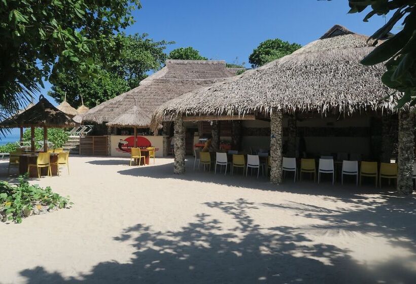 هتل Tepanee Beach Resort