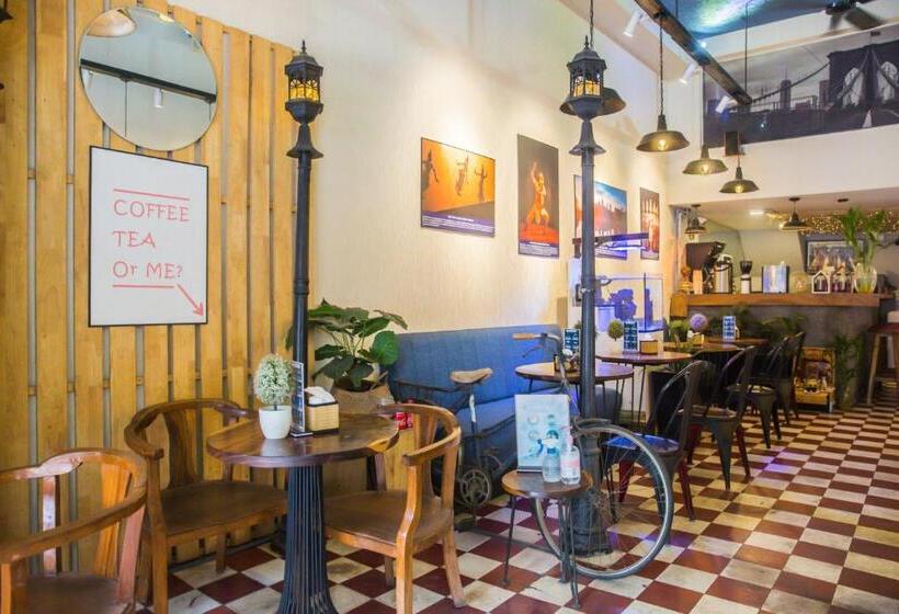 בית מלון כפרי The Artist Residence