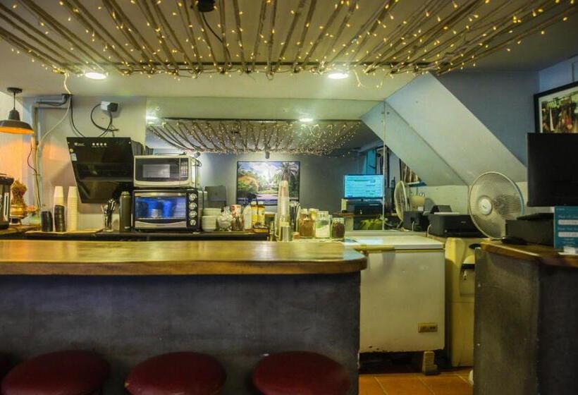 בית מלון כפרי The Artist Residence