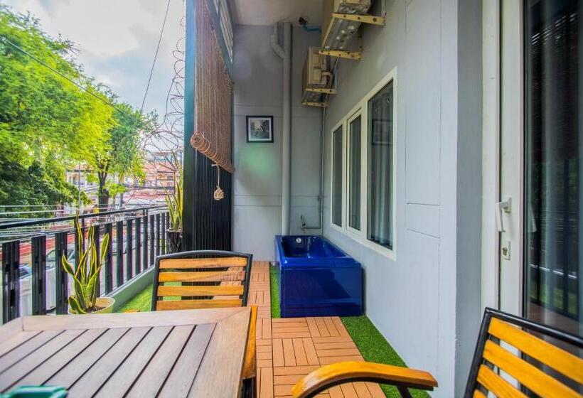 בית מלון כפרי The Artist Residence