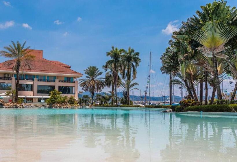 هتل The Subic Bay Yacht Club, Inc