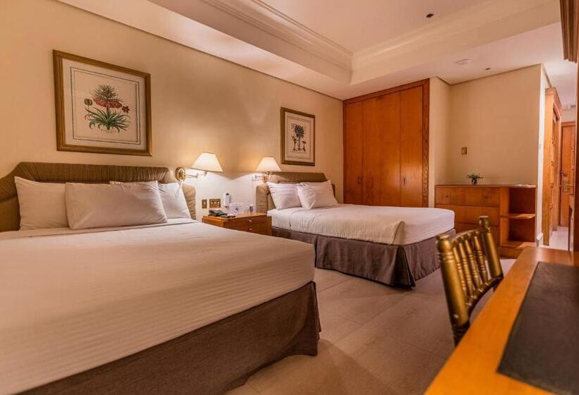 هتل The Subic Bay Yacht Club, Inc