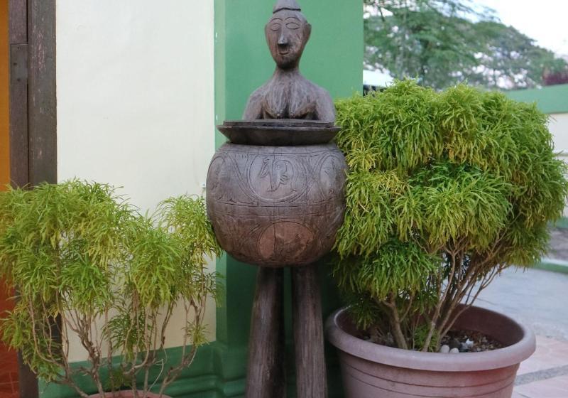 هتل Tourista's Place