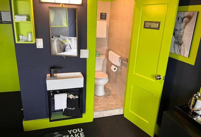 Mari Jean Hotel   All Adults Welcome