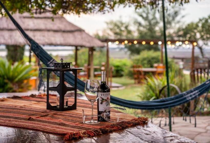 ホテル Vistal Río