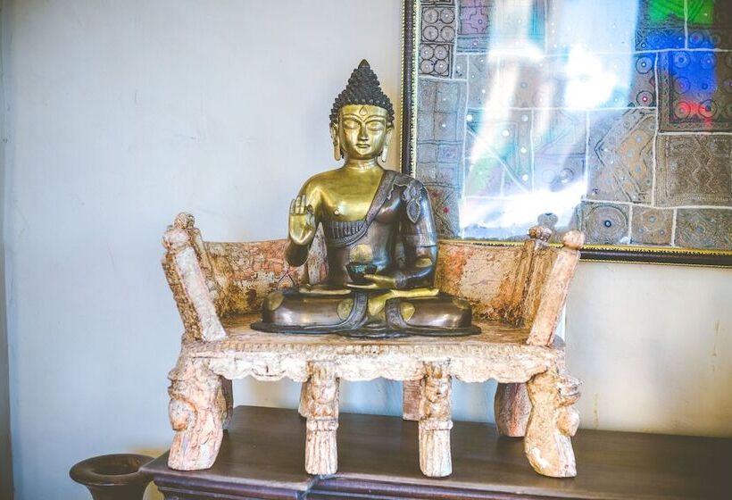 בית מלון כפרי Welcomheritage Ranjitvilas