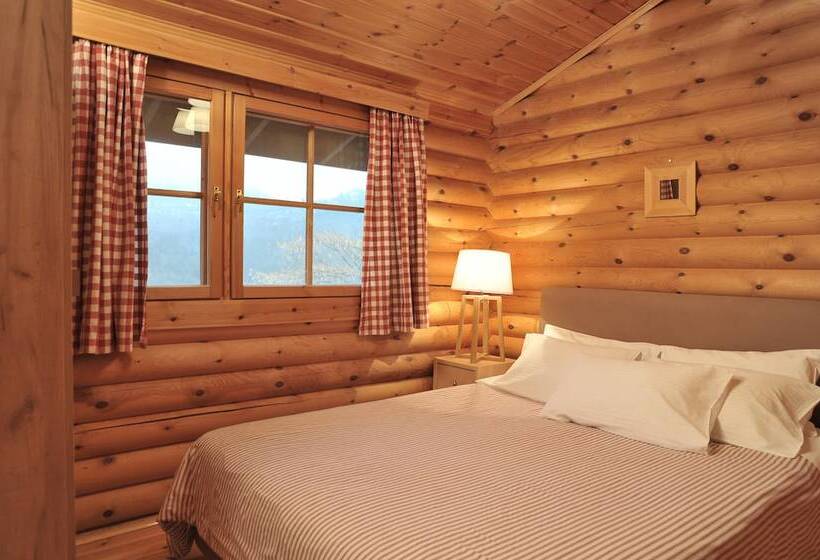 هتل Xenios Chalets