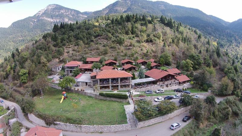 هتل Xenios Chalets