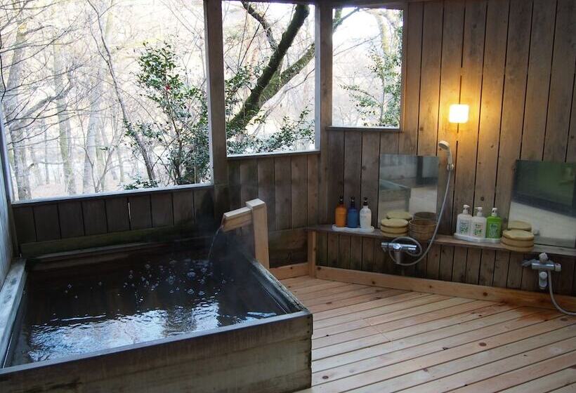 בית מלון כפרי Yokotei