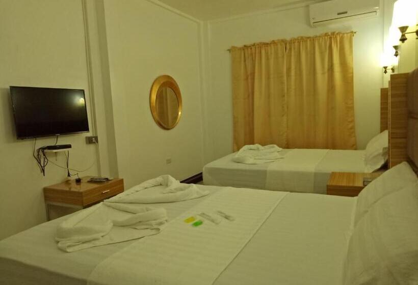 Meaco Hotel   Anilao