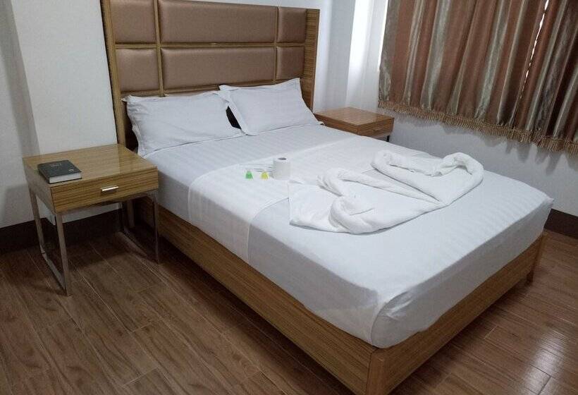 Meaco Hotel   Anilao