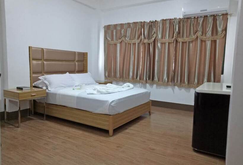 Meaco Hotel   Anilao