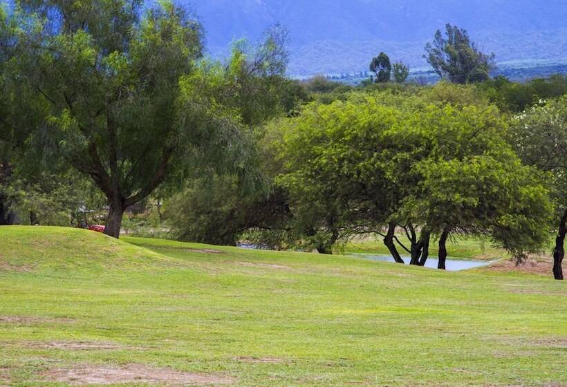 Guachipas Golf Hotel Boutique