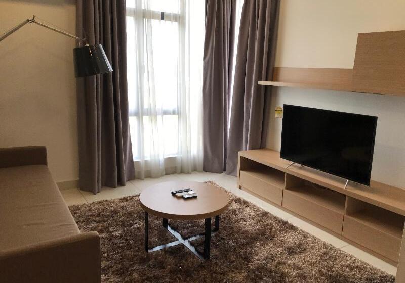 Отель 1tebrau Premium Suites By 12stay